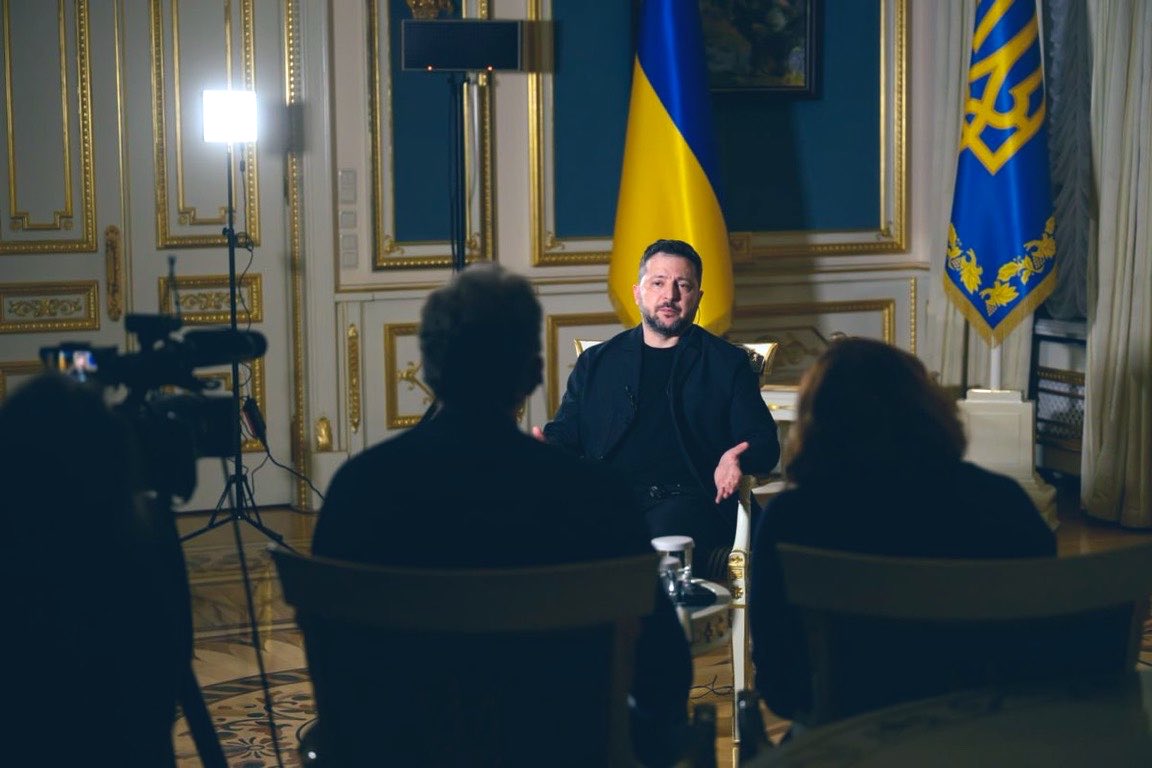 CasetaBosque's tweet photo. Sería una gran noticia.

Zelensky 🇺🇦 afirma que el misil balístico FP-9 de Fire Point 🇺🇦, que tiene un alcance de ~800 kilómetros, estará listo para finales de este otoño.

Este anuncio se produce días después de que el ejército ucraniano 🇺🇦 probara en combate el primer misil FP-7 🇺🇦, que tiene un alcance máximo de ~200 kilómetros.

Todavía faltan muchos detalles, pero si las primeras pruebas contra la defensa antiaérea rusa 🇷🇺 son buenas, Ucrania 🇺🇦 debería centrarse en la producción masiva de estos misiles, ya que otorgarían al ejército ucraniano 🇺🇦 una nueva herramienta para atacar en profundidad a Rusia 🇷🇺.