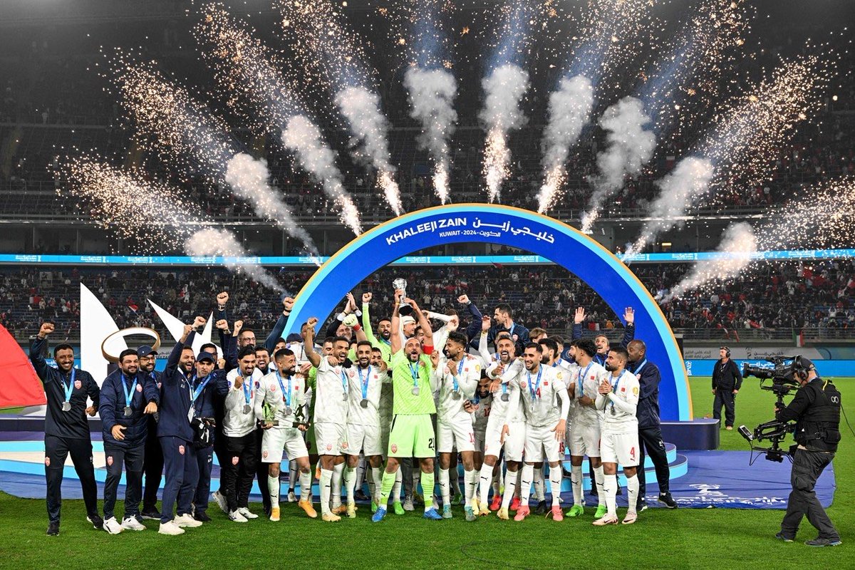 kuwait_PLg's tweet photo. معلومة ℹ️ 

أكثر المنتخبات وصولا لنهائي كاس الخليج بالنظام الجديد (مجموعتين) منذ 2003: 

🇴🇲 عمان 6 مرات – لقبين
🇸🇦 السعودية 5 مرات* – صفر لقب
🇦🇪 الإمارات 4 مرات* – لقبين
🇧🇭 البحرين 2 مرتين – لقبين
🇶🇦 قطر 2 مرتين – لقبين
🇮🇶 العراق 2 مرتين – لقب 
🇰🇼 الكويت 1 مرة – لقب 
🇾🇪 اليمن ولا مرة