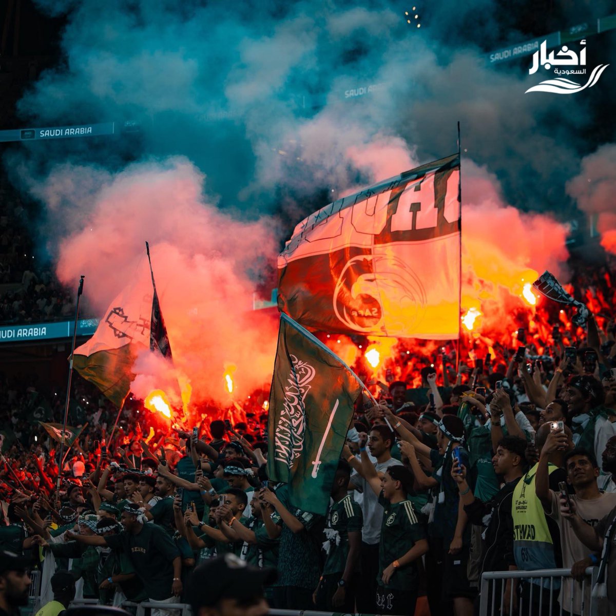 SaudiNews50's tweet photo. لقطات من فرحة الأخضر بعد التأهل لنهائي كأس الخليج 🇸🇦

- https://t.co/g6s10weTbz