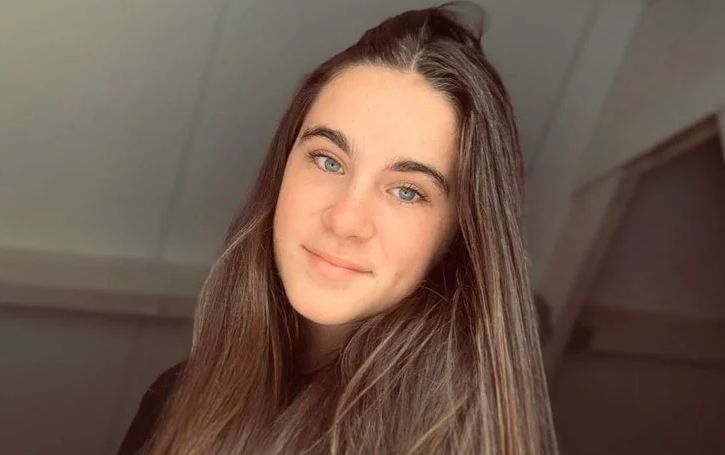 LifeNewsHQ's tweet photo. Doctors Euthanize 17-Year-Old Girl Who Had Depression and Anxiety https://t.co/qAwwPuDTGQ https://t.co/HOeT6qZEmQ