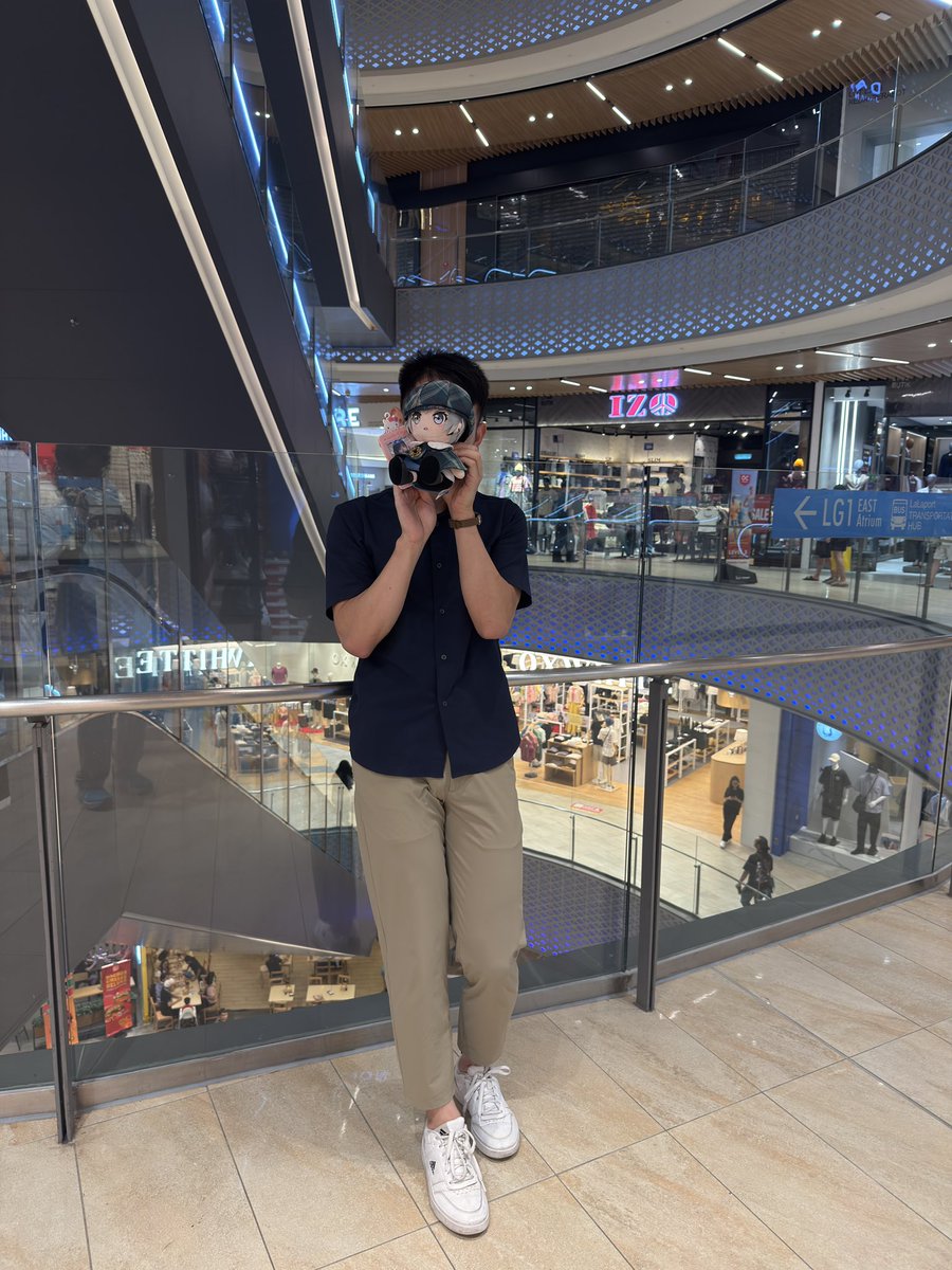 ___seanc's tweet photo. ひなぴよとひなりんのマレーシア聖地巡礼 https://t.co/DYjT45kiYc