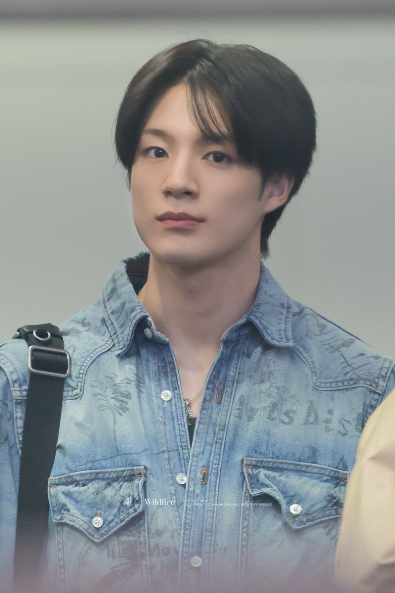 Wildfire_0423's tweet photo. 261004 #제노 #JENO #엔시티드림 #NCTDREAM https://t.co/8PEJd9HA75