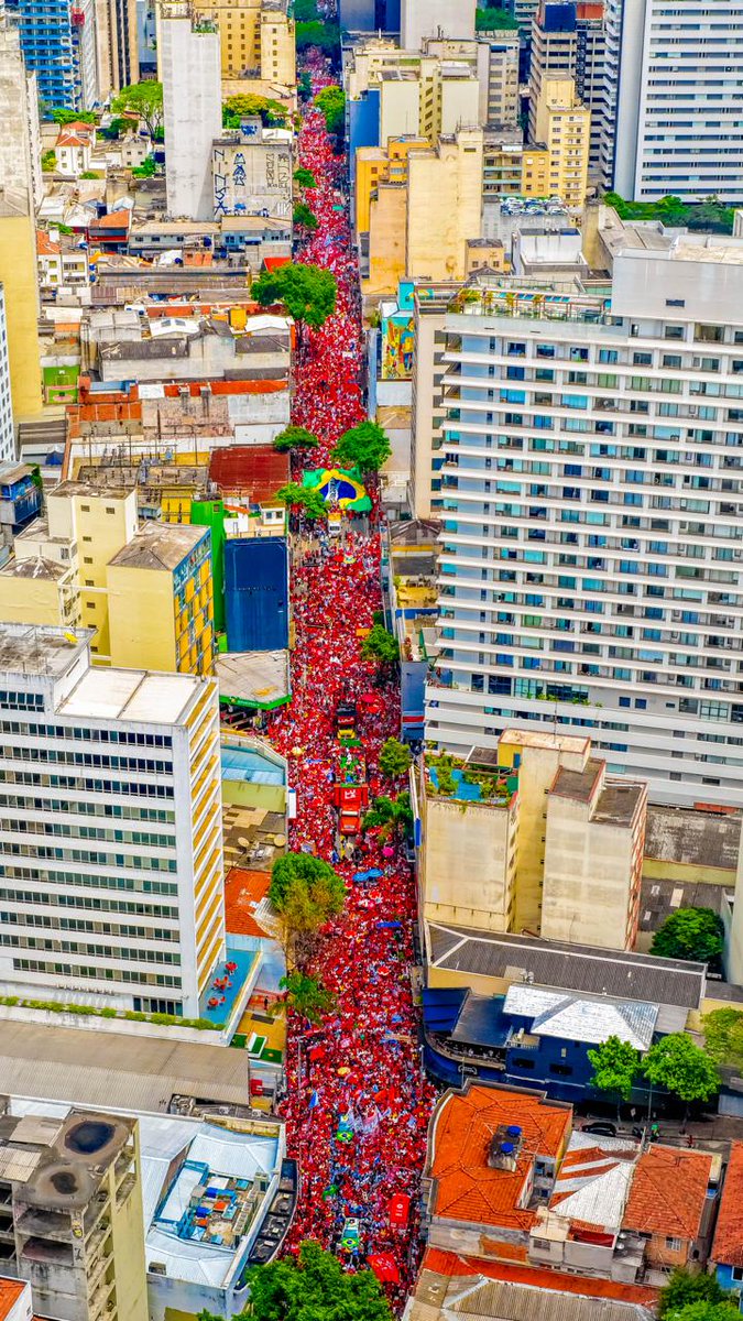 LulaOficial's tweet photo. São Paulo, 3 de outubro de 2026.

📸 @ricardostuckert https://t.co/9AD4o6H7go