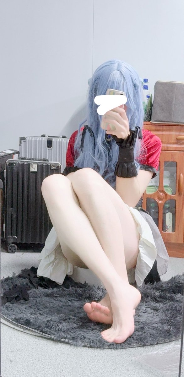 Duftbirneyuki's tweet photo. 丰川清告的一天：喝酒睡觉打女儿 #丰川祥子 #femboy  #伪娘 https://t.co/1sQLoEDNIB