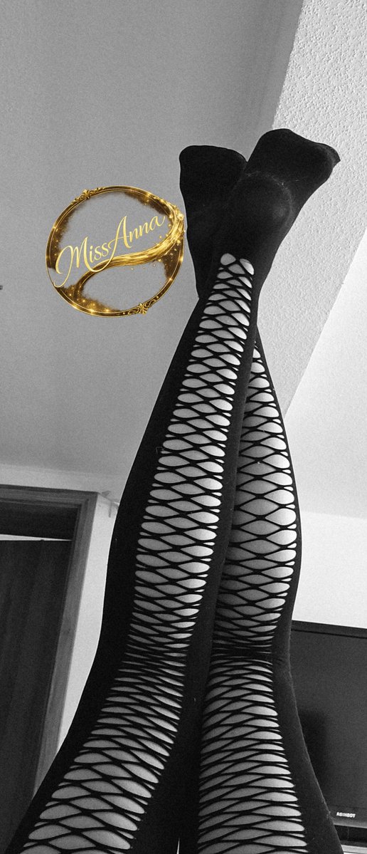 MissAnnaTG's tweet photo. Es ist Wochenende und mir ist langweilig! Also hör auf zu sabbern und tritt an! 

#findom #paypig #bdsm #herrin #zahlsklave #fetisch #paypiggys #dienen #sissy #session #gehorsam #domina #dominant #loser #beta #opfer #feets #stiefel #konto #femdom #stümpfe #stumpfhose #geld https://t.co/owMTcWVqxR