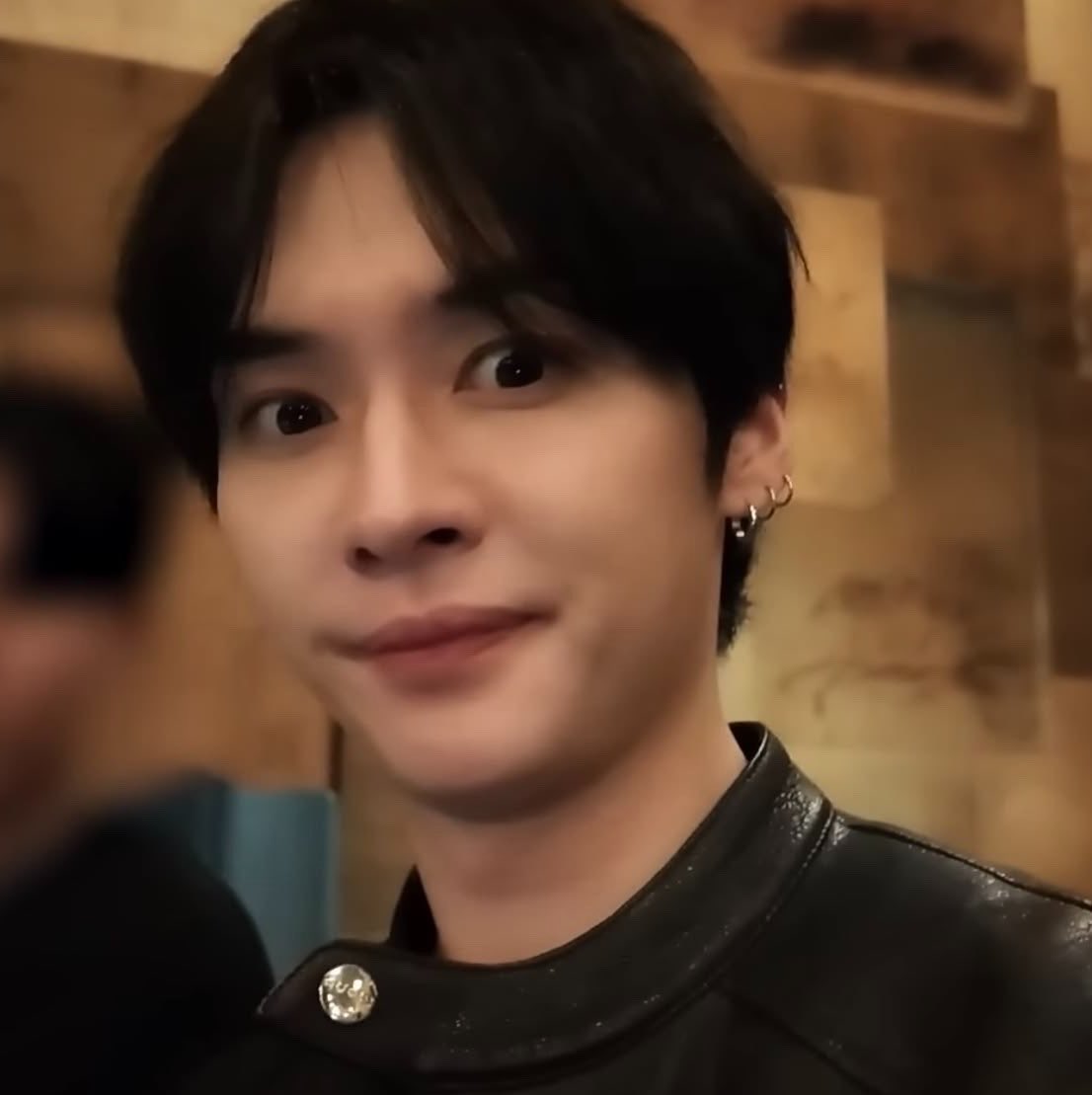 csnjwy's tweet photo. he is so weird i love him https://t.co/mnN7QmjZoX