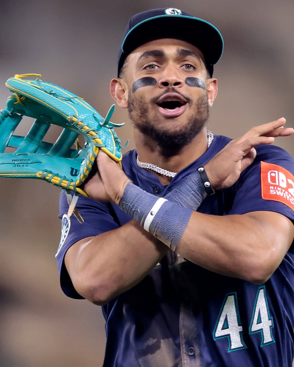DYK: Julio Rodríguez is the first player in MLB history to have five consecutive seasons of 20+ HR and 20+ SB to begin a career.

The 25-year-old Dominican Repu
