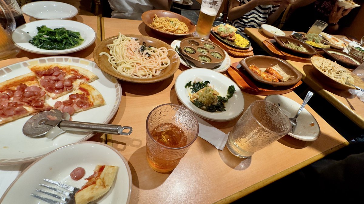 takakka_mk3's tweet photo. リセッティーボを後から見返したりしつつ、初のGMKとVibe Ordering🍻 #AICatchup https://t.co/wahmcJBWoG