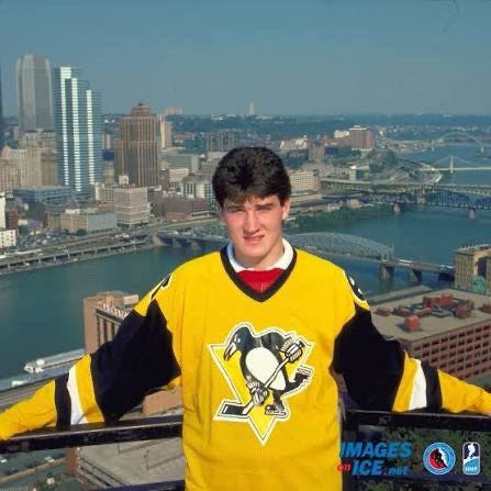 DJRoboPen's tweet photo. @C03MAC @penguins The Pens have had yellow in their jersey rotation since before Nashville was around, homie. https://t.co/XOQwK7QBxe