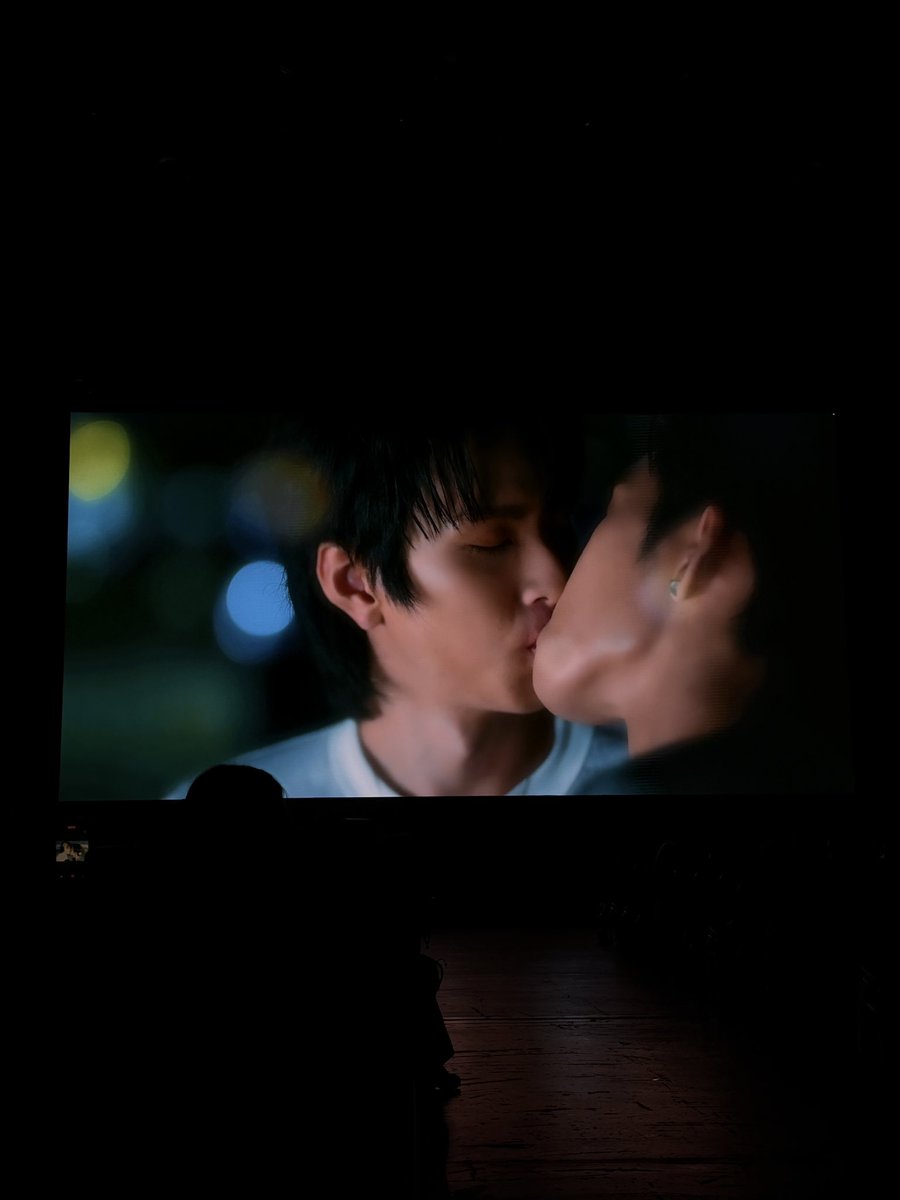 nattanaxx's tweet photo. Ep.6สนุกมากๆครับ (ไม่สปอย ให้ภาพเล่า)

MR FANBOY CHAPTER 6
#MrFanboyEP6 https://t.co/Fd9T27UP0e