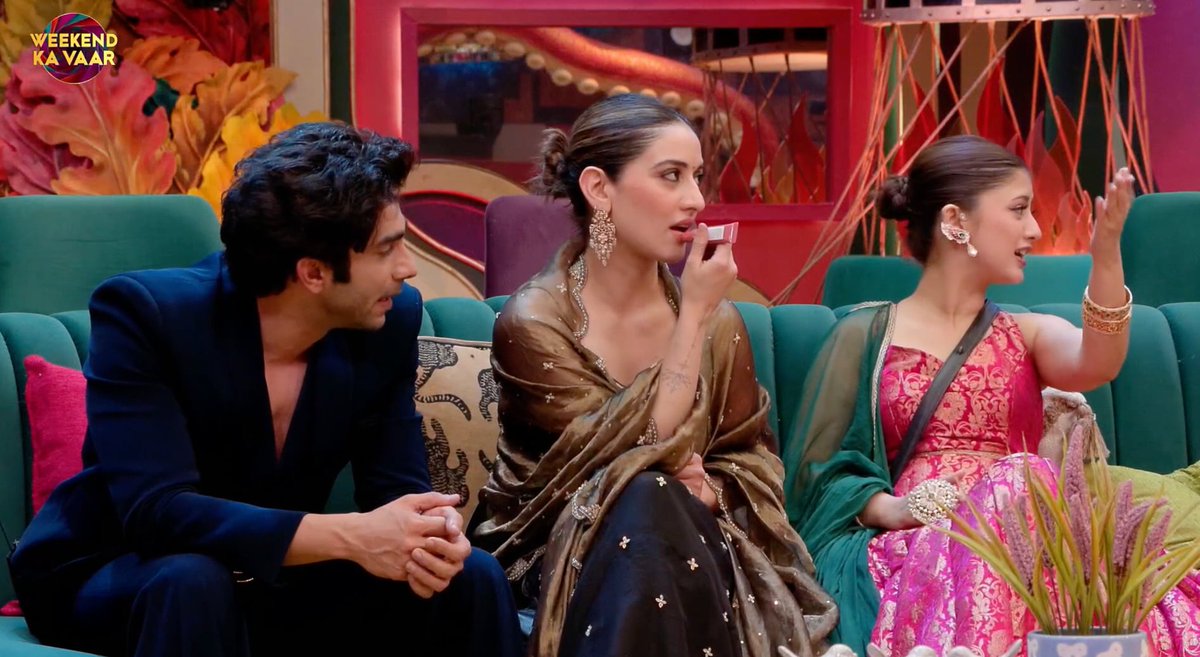 iamishvichoudha's tweet photo. Chugalkhors of this season 🤡🤡 
#BiggBoss20 https://t.co/ZefsJ6qzRF