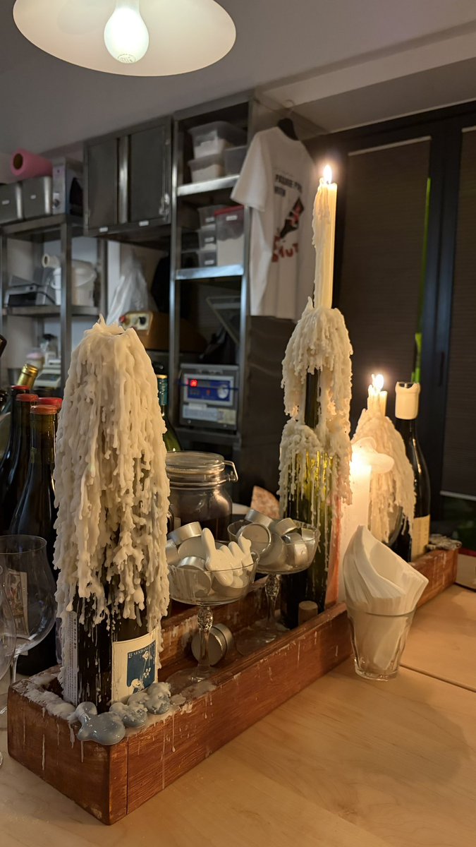 May_ilgi's tweet photo. 와인 마시기 좋은 날씨🥂 https://t.co/RuyTJHN358