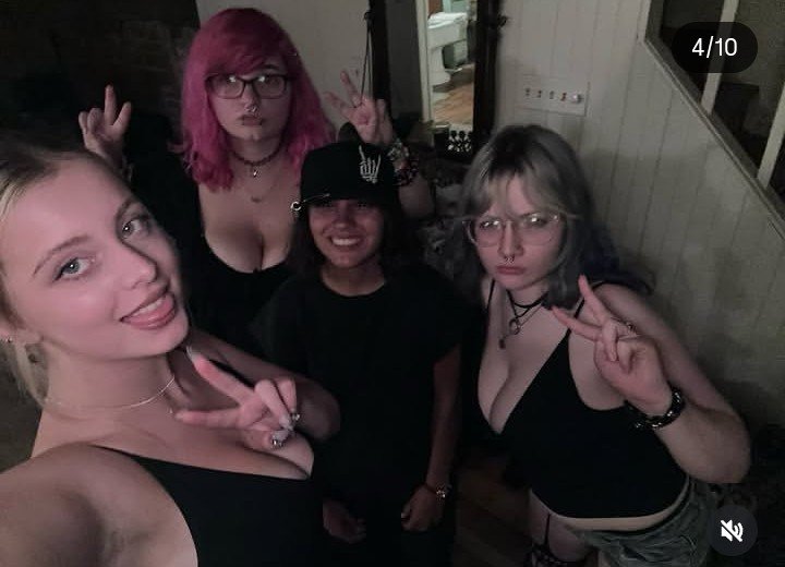 teasemeilldoit's tweet photo. Guess which emo 🍇 bait piece of shit posted again? https://t.co/1JdZQgtF9q