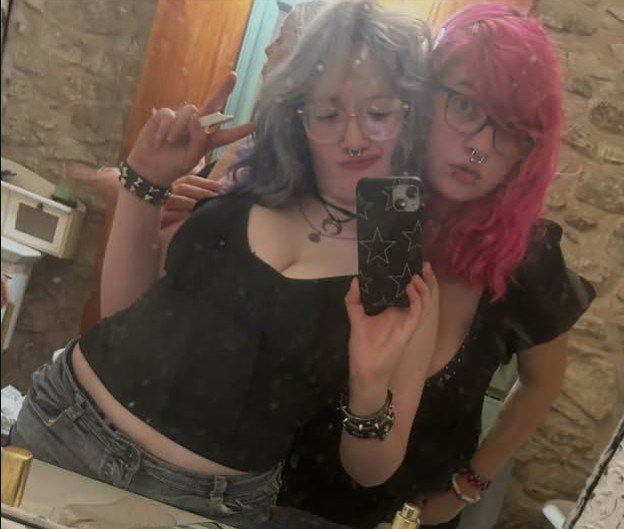 teasemeilldoit's tweet photo. Guess which emo 🍇 bait piece of shit posted again? https://t.co/1JdZQgtF9q
