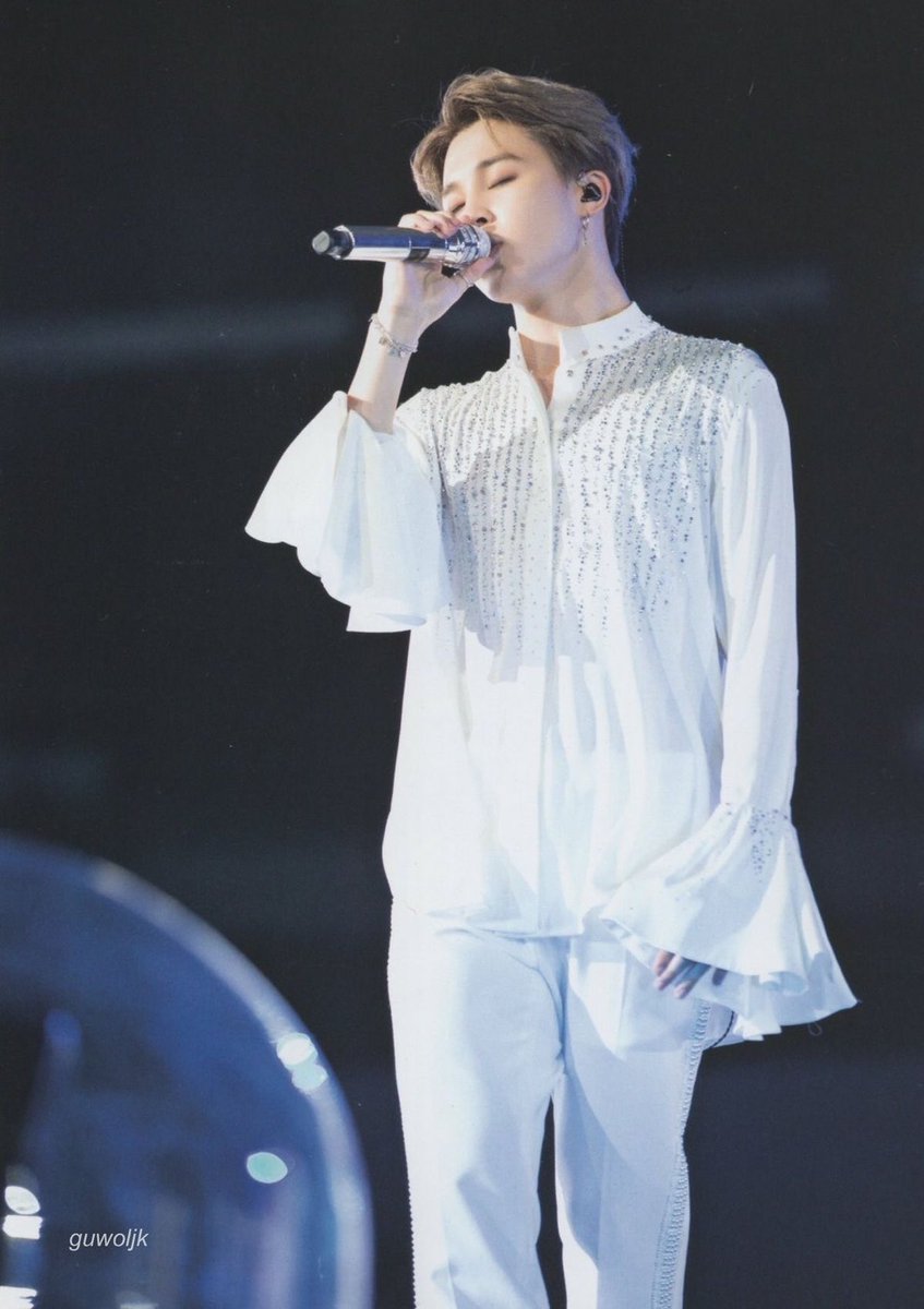 jiminmugged's tweet photo. jimin in all white fits https://t.co/0FGHOUo5Mi