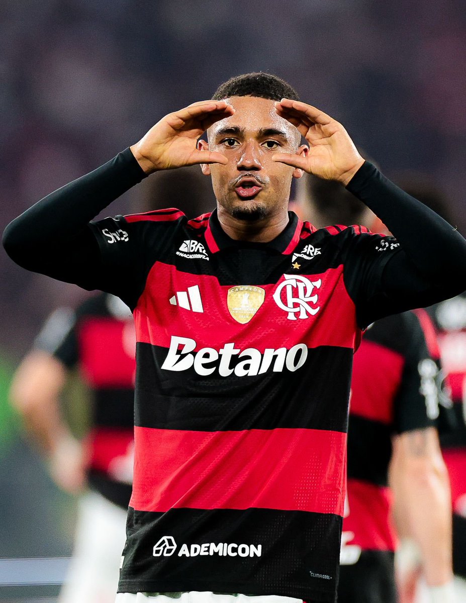 CentraldaGavea's tweet photo. 🚨 AGORA | Samuel Lino e Pedro devem se reapresentar ao Flamengo na próxima segunda-feira (5).

A tendência é que ambos fiquem à disposição para o jogo contra o Santos, no dia 8, na Vila Belmiro.

🗞️ @venecasagrande 
📸 Gilvan de Souza/CRF https://t.co/9j1vr24I6U