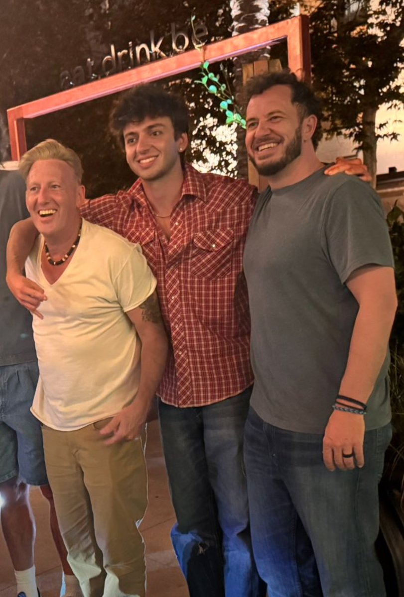 bb_delilah3's tweet photo. Drew with his Dads #bb28 https://t.co/IJmzf2MGkb