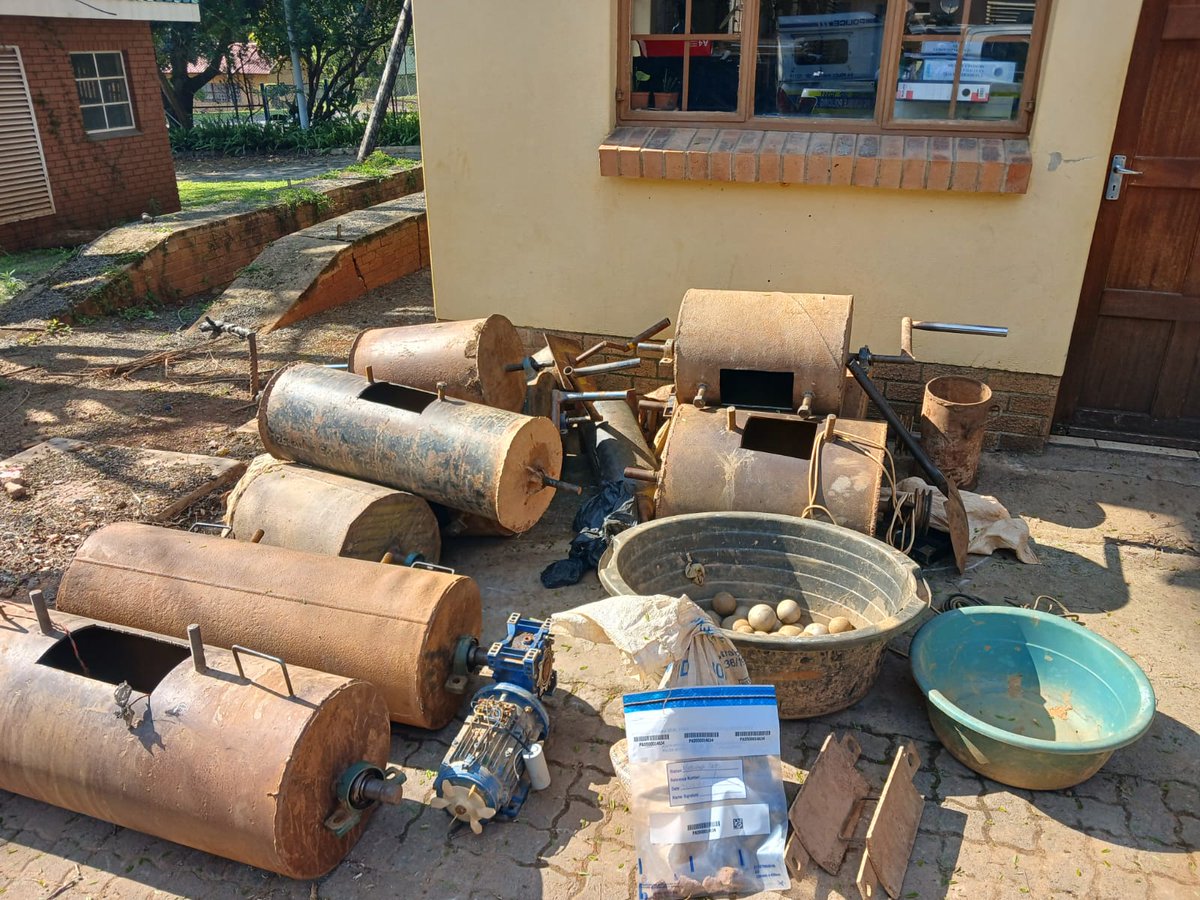 SAPoliceService's tweet photo. #sapsMP [NINE FOREIGN NATIONALS ARRESTED FOR ILLEGAL MINING IN MASHOBODO, AS OPERATION VALA UMGODI CONTINUES]

The South African Police Service, through Operation Vala Umgodi, continue to intensify operations against #IllegalMining activities in Mashobodo under Ngodwana Policing area. These unwavering efforts has resulted in the arrest of nine (09) foreign nationals from Mozambique today, Saturday 03 October 2026.

The arrests are part of many disruptive activities to destabilize illegal mining activities.

The report indicates that a multidisciplinary team under Operation Vala Umgodi were acting on intelligence information when they pounced on a group of illegal miners in Mashobodo and it was during this time when they cornered the nine male suspects. Police are working collaboratively with officials from the Department of Home Affairs to ascertain the status of the arrested suspects in the country.

During the operation, Police also recovered pendukas (mining implements), some chemicals suspected to be used to refine gold-bearing material.

The arrested suspects are facing charges in relation to illegal mining activities and possession of gold-bearing material. The nine are expected to appear at court in due course.

The Provincial Commissioner of the SAPS in Mpumalanga, Lieutenant General Apaphia Modise emphasised that Police have been reporting the successes of the Operations and have never been reluctant nor hesitant in addressing illegal mining. The arrests further demonstrate SAPS's unwavering commitment.

"As the SAPS, we continue to ensure the utilisation of all available resources in dealing with illegal mining. Similar Operations will continue to be carried out, not only in Mashobodo, but also in other areas, including Barberton, Sabie, Pilgrim's Rest etc. We urge the public, not to harbour illegal miners whose activities have harmful repercussions for the environment and the livelihoods of residents, “said the General. ML
https://t.co/xIHycwjdSx