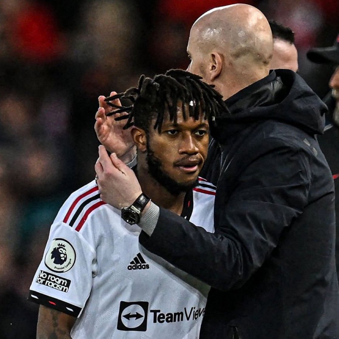 InsiderUsr_'s tweet photo. Fred: “Ten Hag taktiksel olarak çok iyiydi ancak grupla ilişkisi berbattı. Herkesle tartışıyordu.

Benimle, Cristiano Ronaldo, Casemiro ve Marcus Rashford’la da tartıştı. 

Sadece Hollandalı oyuncularını oynattı. Takımda gruplaşma yarattı." https://t.co/NvvTu3PQtL