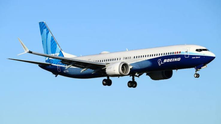 The US FAA has determined that a software glitch affecting some Boeing 737 MAX flight computers does not pose a safety concern. The review found pilots retain full control of the aircraft, potentially clearing a hurdle for 737 MAX 10 certification.