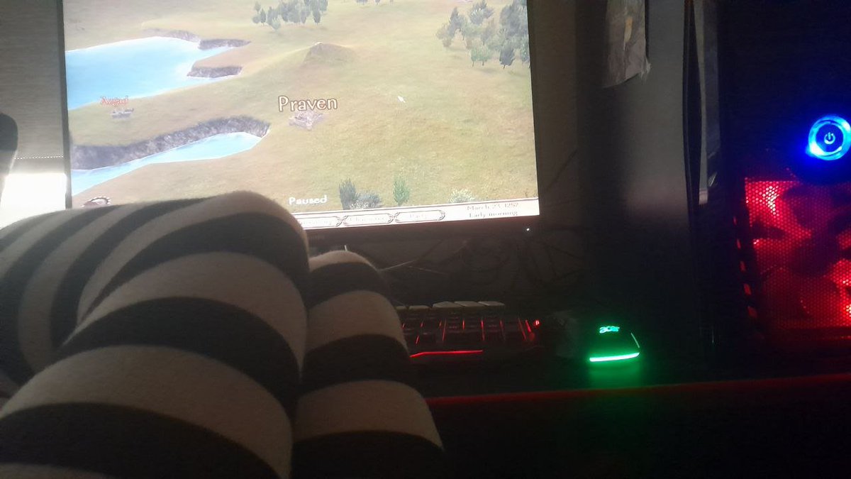 KarlMllerFried2's tweet photo. Love playing mount and blade warband so muchh :3

#femboy #sfw https://t.co/BOdALgKLcy