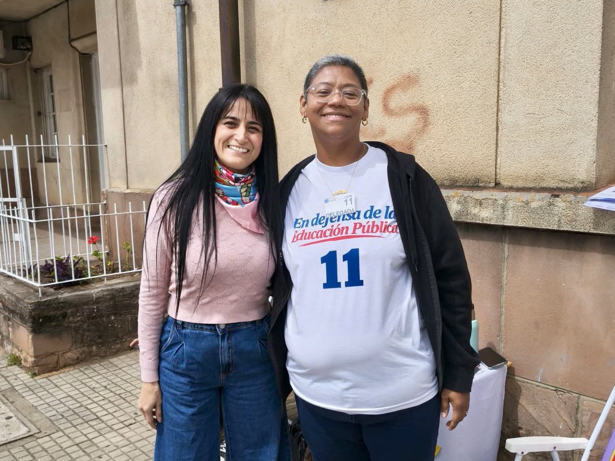 FenapesUruguay's tweet photo. 🗳️ Elección CODICEN
📢 Postales de una jornada de militancia y democracia.
✊ Hasta las 19:00 están abiertos los circuitos en todo el país. Acompaña la LISTA 11. Colegas de todo el país en defensa de la educación pública.
#FenapesSeMueve #ElecciónCodicen #Lista11 https://t.co/dAGP4FhUxa