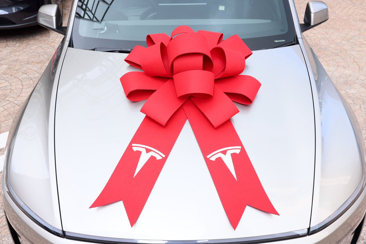 Neuralinkboss's tweet photo. Do you own any of the Tesla Model? https://t.co/R8beNMWLGM
