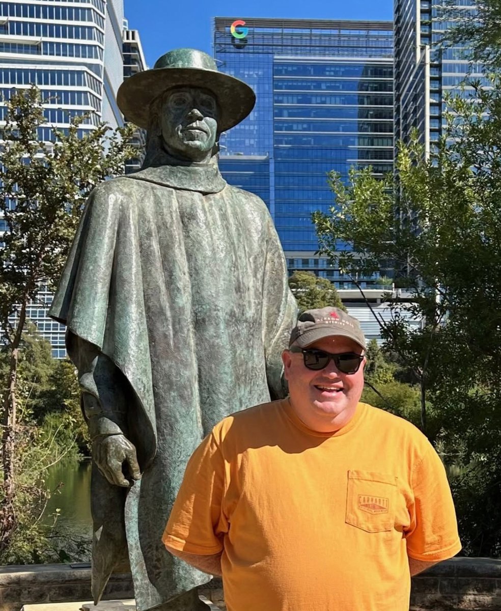 NaughtonArt's tweet photo. Blues guitarist, Stephen Ray Vaughan was born on this date in 1954, in Dallas, Texas.

Stevie Ray Vaughan Memorial is a bronze sculpture by Ralph Helmick. The statue is located on the shores of Lady Bird Lake in Austin, Texas. #SRV #OTD #stevierayvaughan https://t.co/0KVv5nbKRm