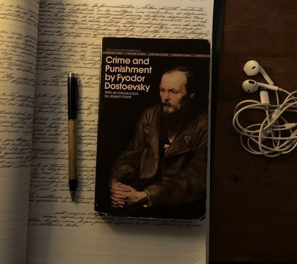 pacuzl's tweet photo. books are my kind of escape https://t.co/R6dtOA9Kyg