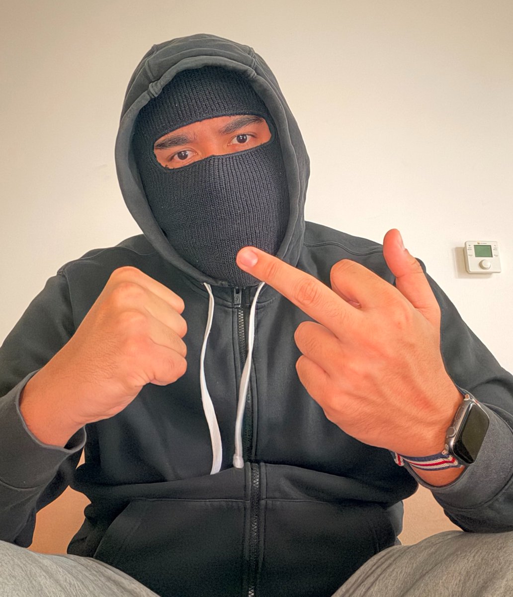 Maitre_Koda's tweet photo. Je te brise, je te bousille - et t’en redemandes. À genoux, CB en bouche. 🐶💸

#soumis #maitre #moneyslave #domination #cashmaster #slave #feet #findom #master #alpha #poppers #kiffeur #pieds #fetichiste https://t.co/M7AI1ymlTk