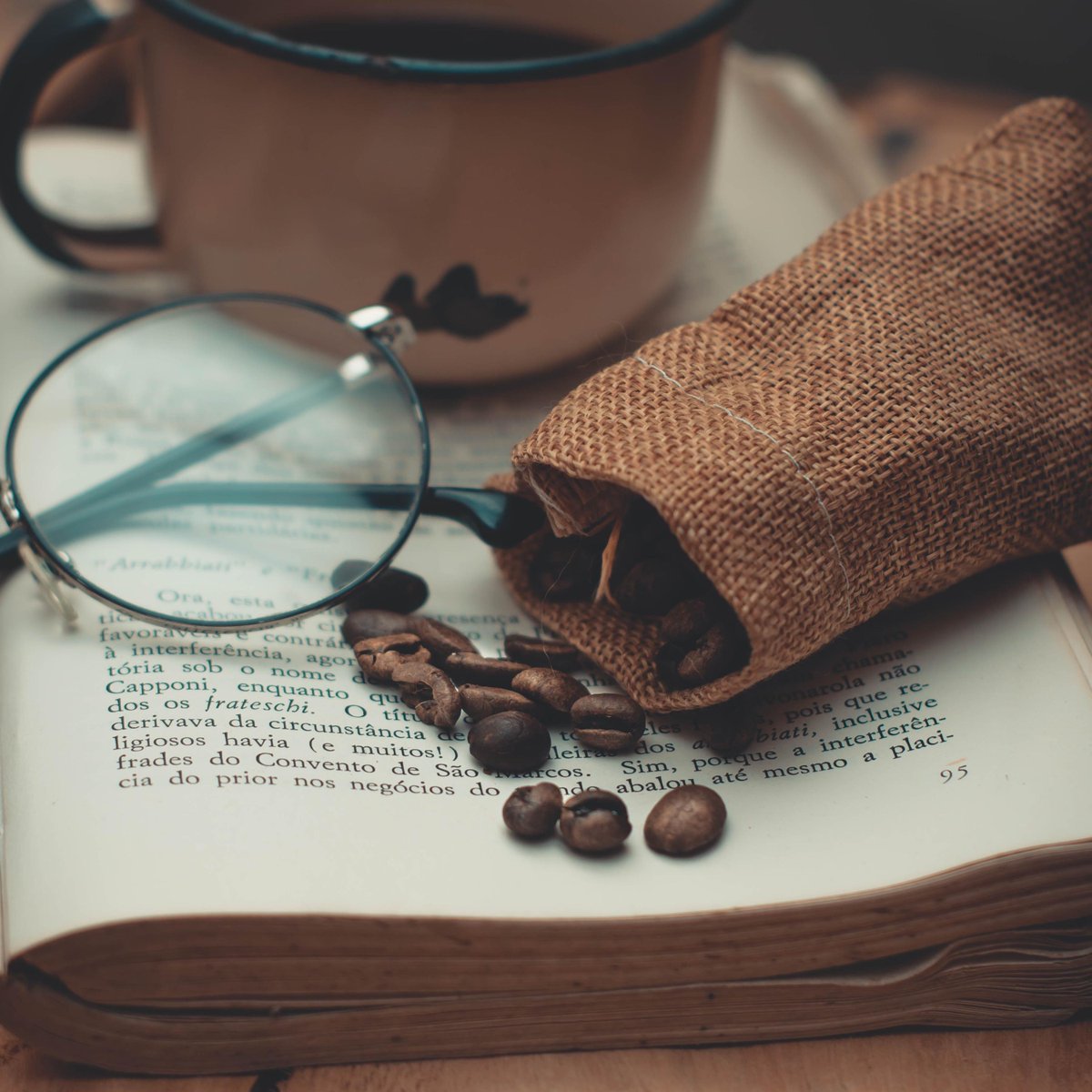 Meryljenas5bl's tweet photo. Aprende una palabra nueva cada día! Hoy es "serendipia" — el placer de encontrar cosas maravillosas por casualidad. 不费力气的语言小进步，每天都有惊喜 https://t.co/RTvM0omhnK