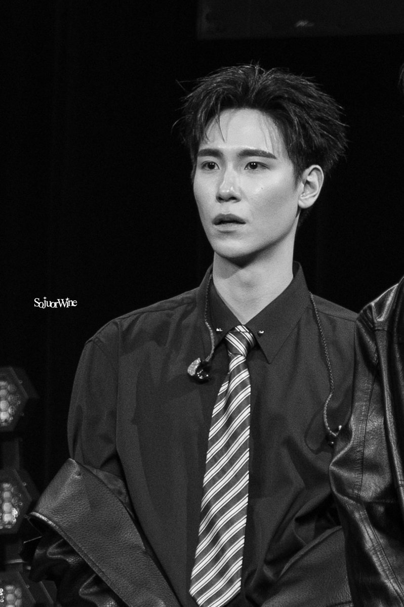sojuorwine_jm's tweet photo. พี่เนียร์หล่อมาก👅👅

#JuniorMark #junniorrs

JUNIORMARK FD36 SUKIDESU
#JUNIORMARKxFANDAY36INTOKYO https://t.co/JT4iiVovvz