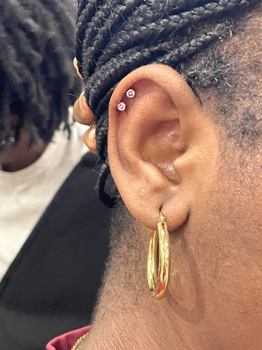 sochi_okk's tweet photo. I WANNA BE YOUR PIERCER🫵🙏 piercings i did recently 💘 https://t.co/KaE2qvxRXo