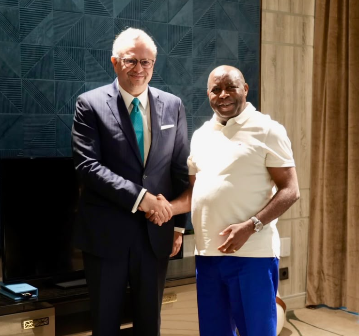 US_SrAdvisorAF's tweet photo. Good to meet AU Chairman and Burundi’s President Évariste Ndayishimiye (@GeneralNeva) to discuss the AU's critical role in creating a prosperous and peaceful Africa. We also discussed cooperation between the United States and Burundi and ways to strengthen our bilateral partnership.