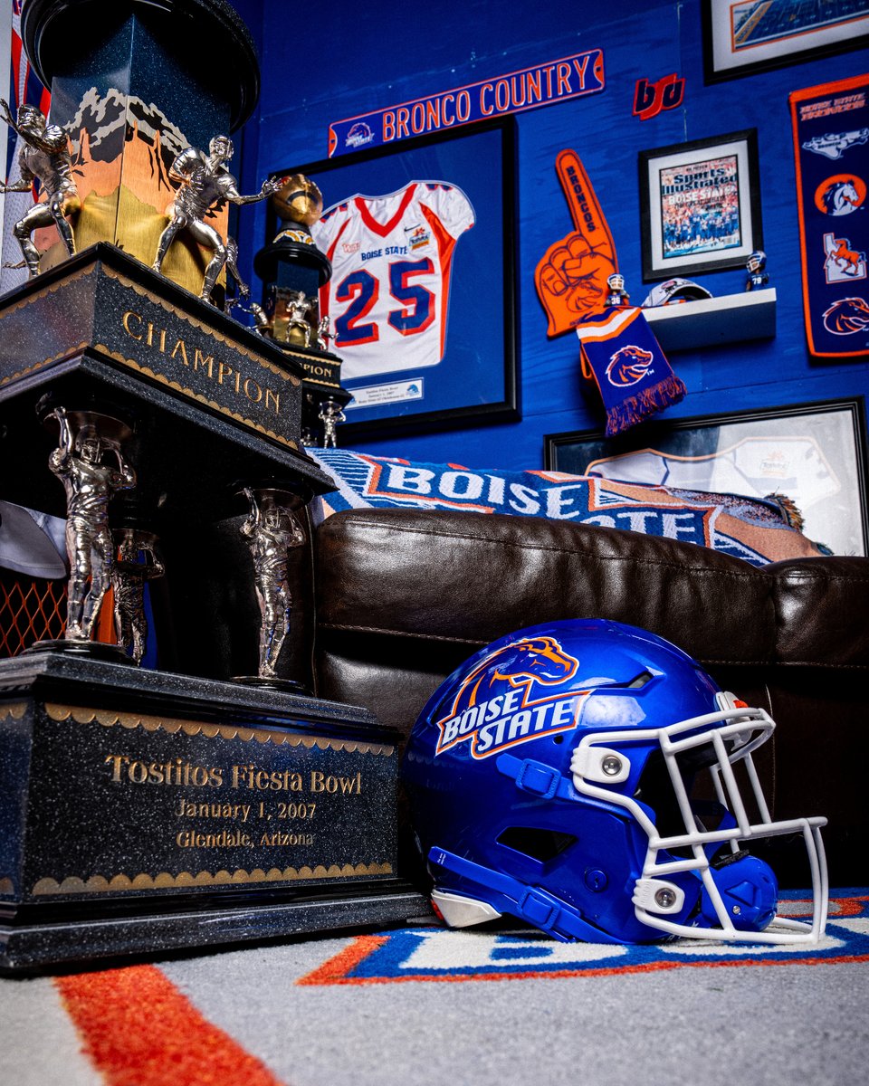 BroncoSportsFB's tweet photo. Another look at today's helmet 🔵

#BleedBlue | #BuiltDifferent https://t.co/DK2xdBY9G9