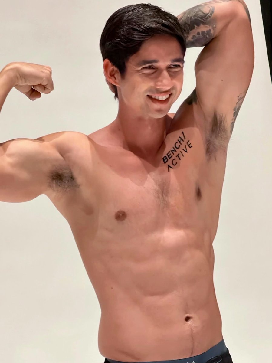 peteerpepper's tweet photo. GUNS OUT: OLIVER M. 💪🏻🤤💪🏻 https://t.co/7oVxR8H1up