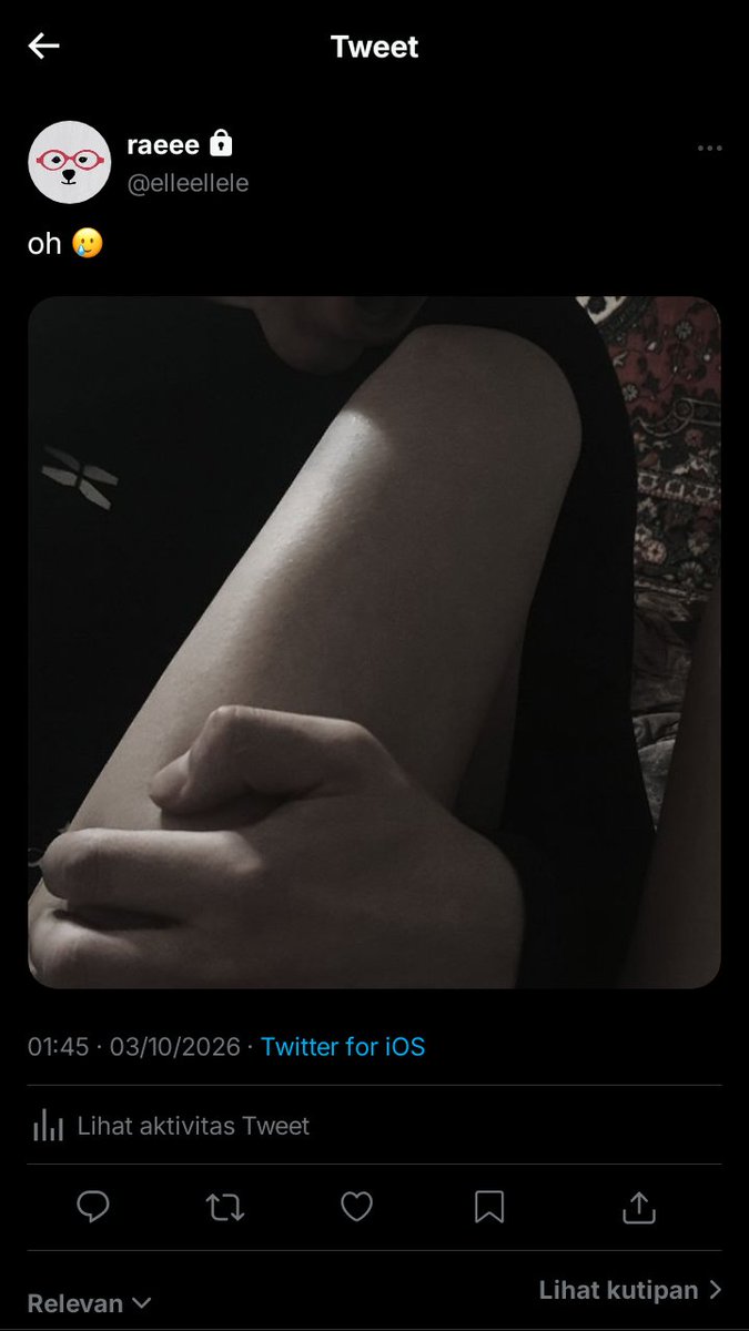 naynamie's tweet photo. #sathelle — sakuryo/sakyul few tweets au
cw // nsfw

duit ngalir, rae pun ikut ngalir. https://t.co/L05IdC1zDW