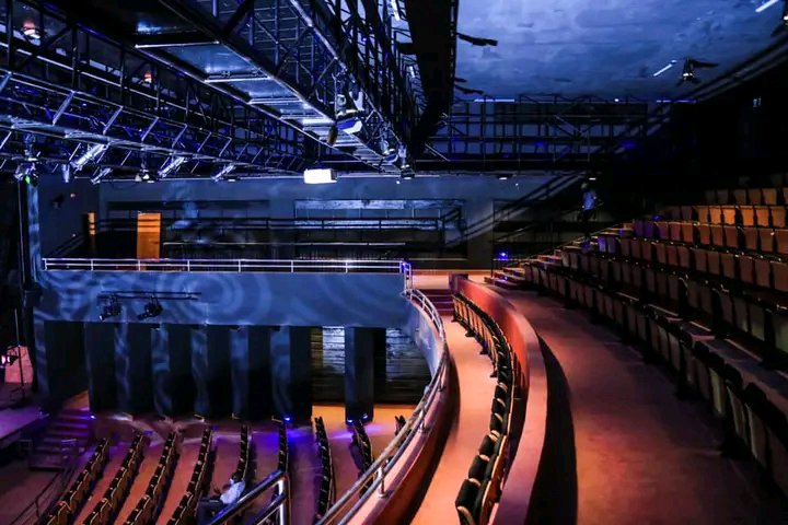 erich_mboowa's tweet photo. One of the things we are greatly lacking in Uganda’s performing arts industry is state-of-the-art facilities equipped with modern technology and purpose-built spaces designed to accommodate audiences and performers alike.
But somewhere in Lubowa, there is a theatre that has been quietly operating, and tonight, it is where Maurice Kirya is performing live.
This is the International School of Uganda Performing Arts Theatre.
As Uganda’s creative and performing arts industry continues to grow, there is a need for more investment in facilities of this nature, whether through Government or private investors — with larger, modern spaces that can accommodate bigger audiences and provide artists with the right environment to showcase their talent.
We need more of these facilities across the country if we are to give Uganda’s creative industry the infrastructure it deserves.