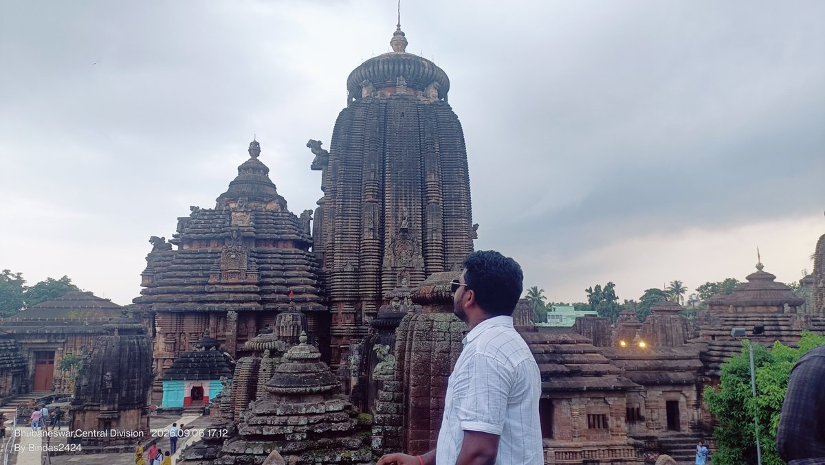 O_bindas24's tweet photo. ## Lingaraaju Temple Bhubaneswar Odisha https://t.co/b1YvE4CGMM