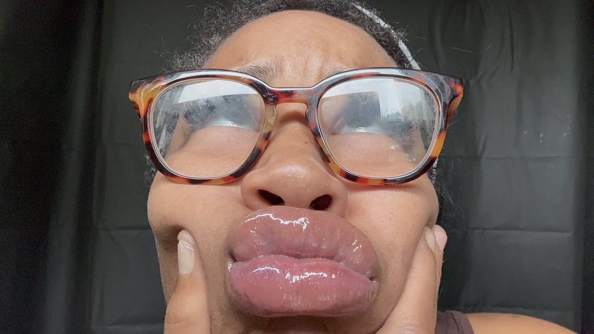 LIPSnBADDIES's tweet photo. nutty glossy goony plumpers 😵‍💫😵‍💫💦💋
-
#lips #lipgooner #DSL #biglips #lipfetish #nutty #gooner #gooning #faceporn #goonfuel #juicylips #glossy #glossylips #glasses #ebonydsl #lightskin #lightskinbaddie #goon #lipgloss #upclose #pyt #fineshit #baddies #lipgloss #kisses #bop #goon https://t.co/ncq37iCWq1