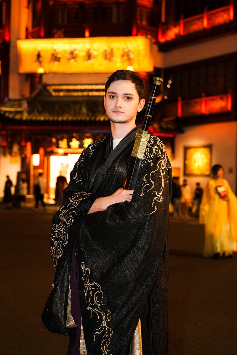 bangzerra's tweet photo. You met me at a very Chinese time in my life. https://t.co/YQtUQBajoF