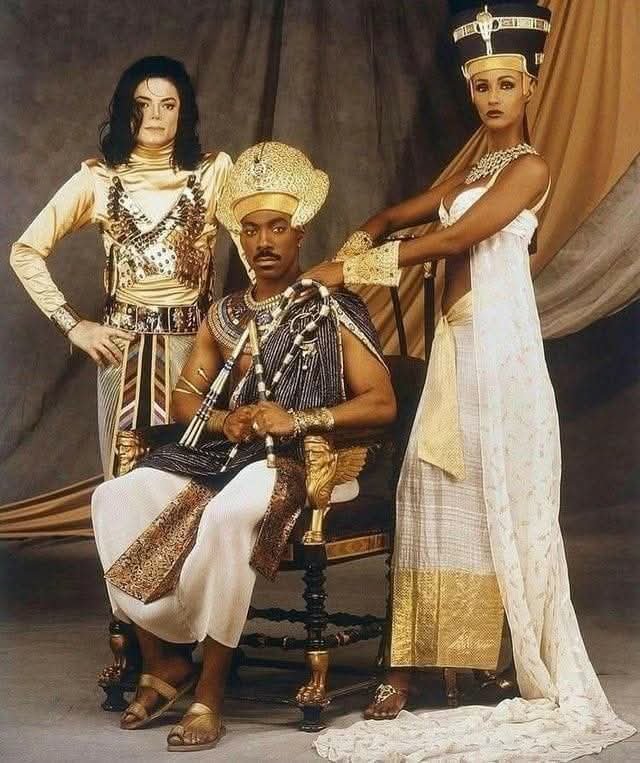 historical_Afr's tweet photo. 🤴🏿 Michael Jackson refused to perpetuate the whitewashed narrative of Kemet. Despite Steven Spielberg's alleged refusal to support the production of the short film-music video, Michael Jackson stayed resolute 🌸.

He personally financed his own film to create the classic "Do You Remember the Time." 
Today, it remains the only authentic depiction of Kemet as it truly was 🤎

Micheal Jackson show-cased the greatness of Black Africans in ancient Egypt (Kemet), in the 90s!! This is the most accurate depiction of the Kemetyu Africans ever put in the mainstream media. 

#kemet  #michealjackson