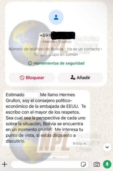 JulianMaciasT's tweet photo. El funcionario de los EEUU que repartía QR entre los legisladores bolivianos en la sesión para destituir al Fiscal General que investigaba a Cerimedo es Hermes Grullón, trabajador del Departamento de Estado de EEUU y los QR eran para tener reuniones personales y condicionar votos https://t.co/DZRiBxVG1L