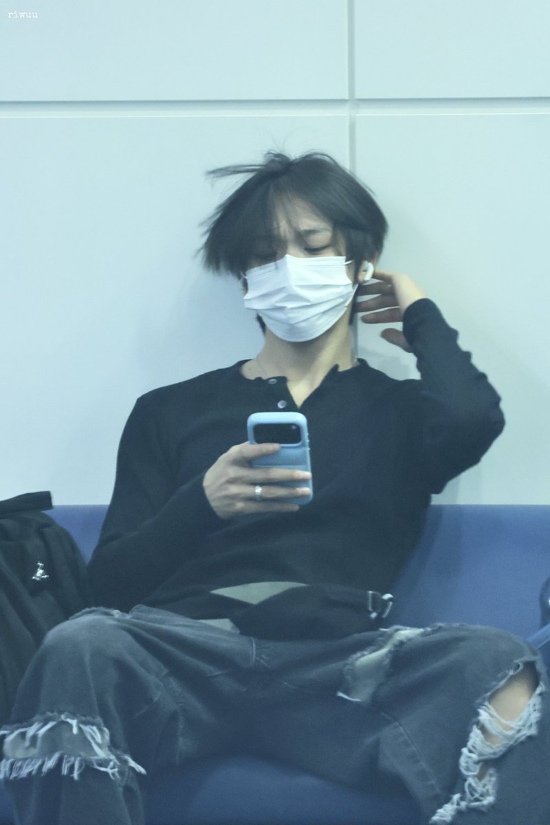 kurixzzi's tweet photo. 버석.. 건조.. 예민.. https://t.co/PHGhTWcGB0