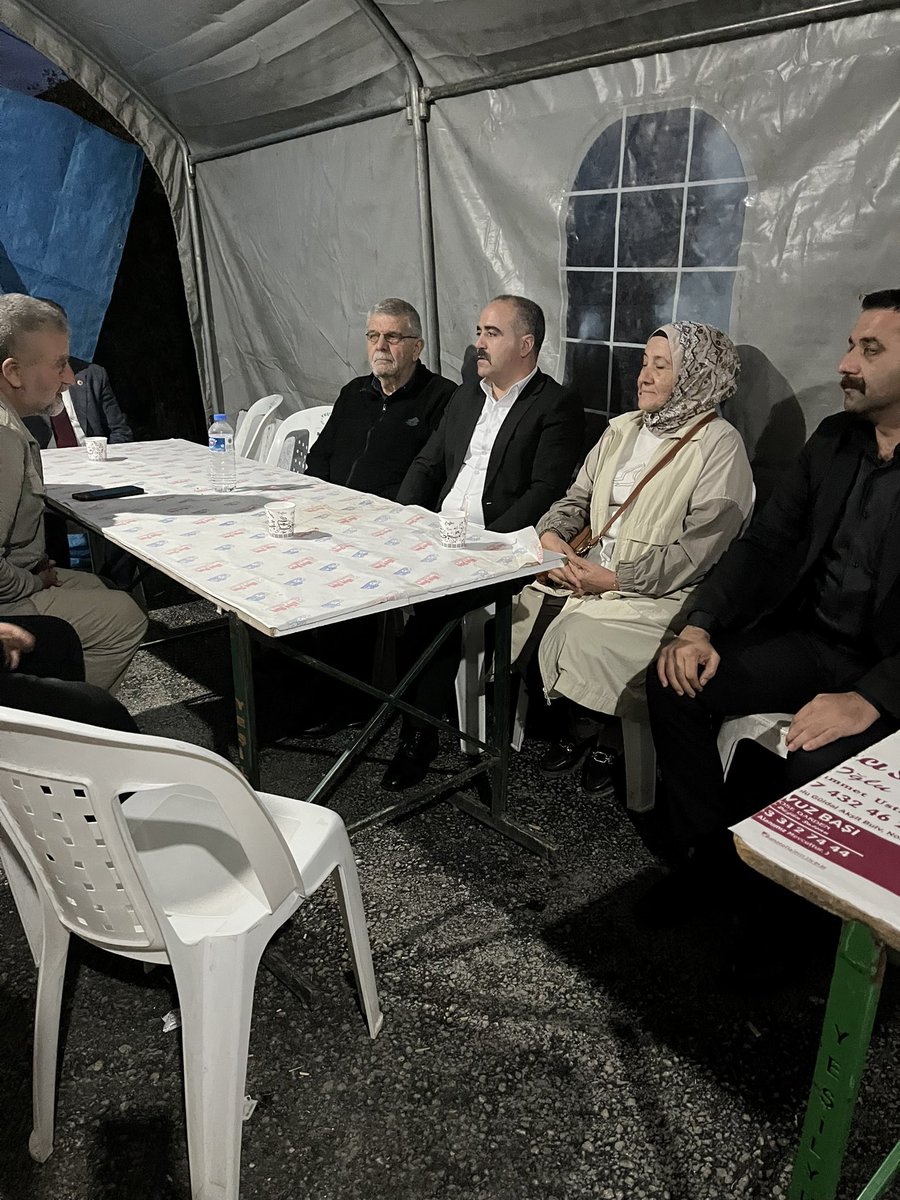 turgaysengonul's tweet photo. Değerli Ülküdaşımız Mesut Ulaş ve ailesine vefat eden ağabeyi için taziye ziyaretinde bulunduk. 

Merhuma Cenab-ı Allah’tan yakınlarına başsağlığı diliyoruz. https://t.co/K5X8AIDjgW
