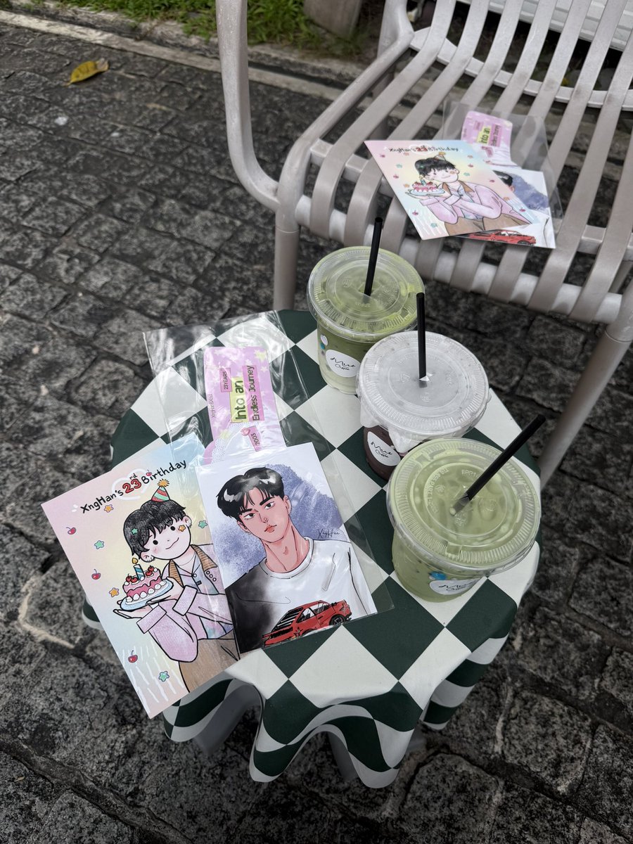 maliuud's tweet photo. tysm for the free drink💘💪

#XngHan23rdLoading https://t.co/AQIyJDJNky