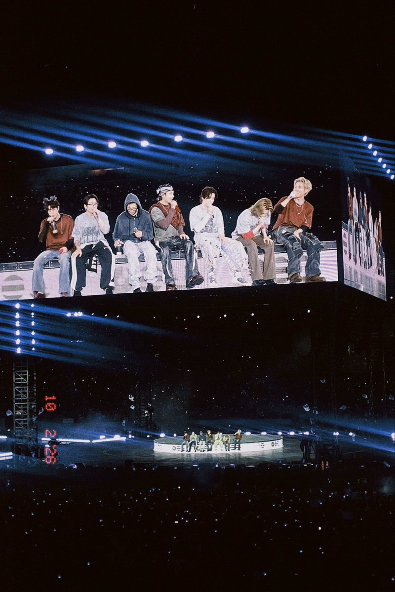 yoongibites's tweet photo. dream come true last night in bogota⭐️ #BTS_WORLDTOUR_ARİRANG_BOGOTA https://t.co/4XXIRvjNIa