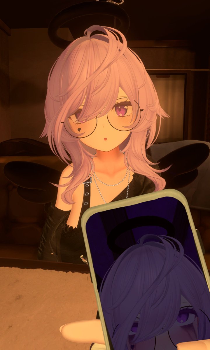 cherulewdi's tweet photo. why are you on your phone? pay attention to ME!! https://t.co/Z7fxSXgENP