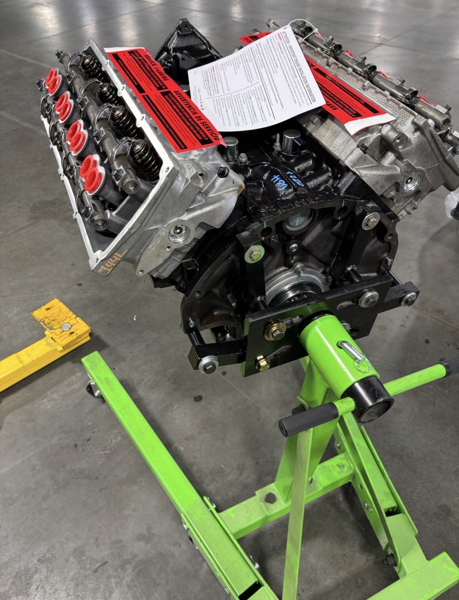 GRuntMeta's tweet photo. Automotive and web3 🔧 📊 

Gonna post more of what I do as a mechanic alongside the crypto projects I support

I do more wrenching than chart watching anyways, maybe that’s why I keep round tripping🤣🤣

Old Dodge engine out and the new one ready to chain up ⛓️‍💥 https://t.co/O9DJwI5dm3