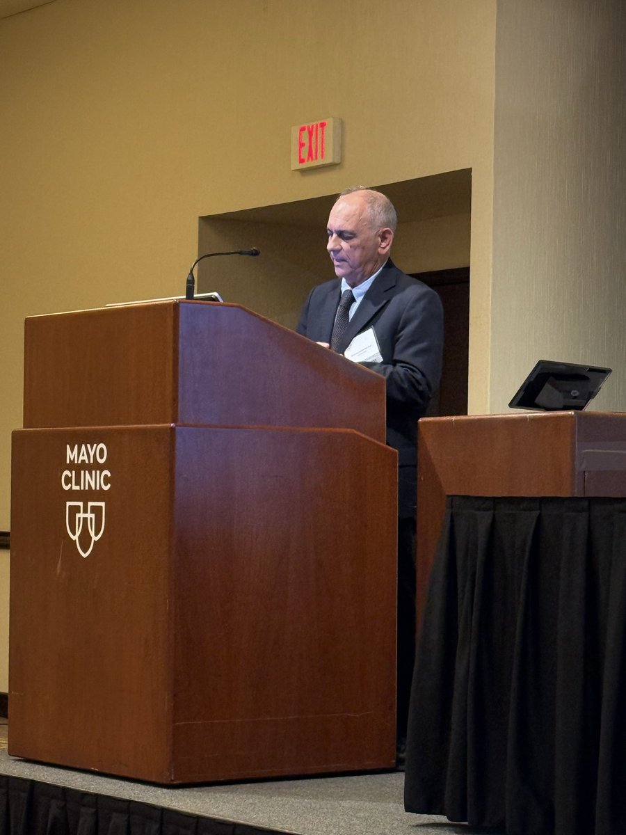 fervenzaf's tweet photo. Professor Roccatello giving a State of the Art lecture on Cryoglobulins. https://t.co/tAwFy7BcJ4